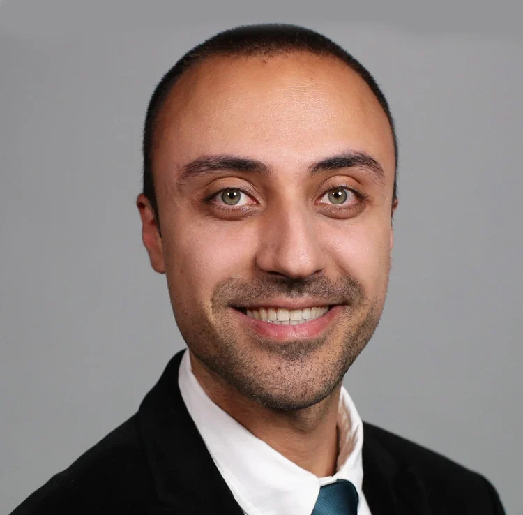 Mo Tabary, MD An image showcasing Mo Tabary, MD, a PGY1 Internal Medicine Resident at Baylor College of Medicine, highlighting his professional journey and achievements.